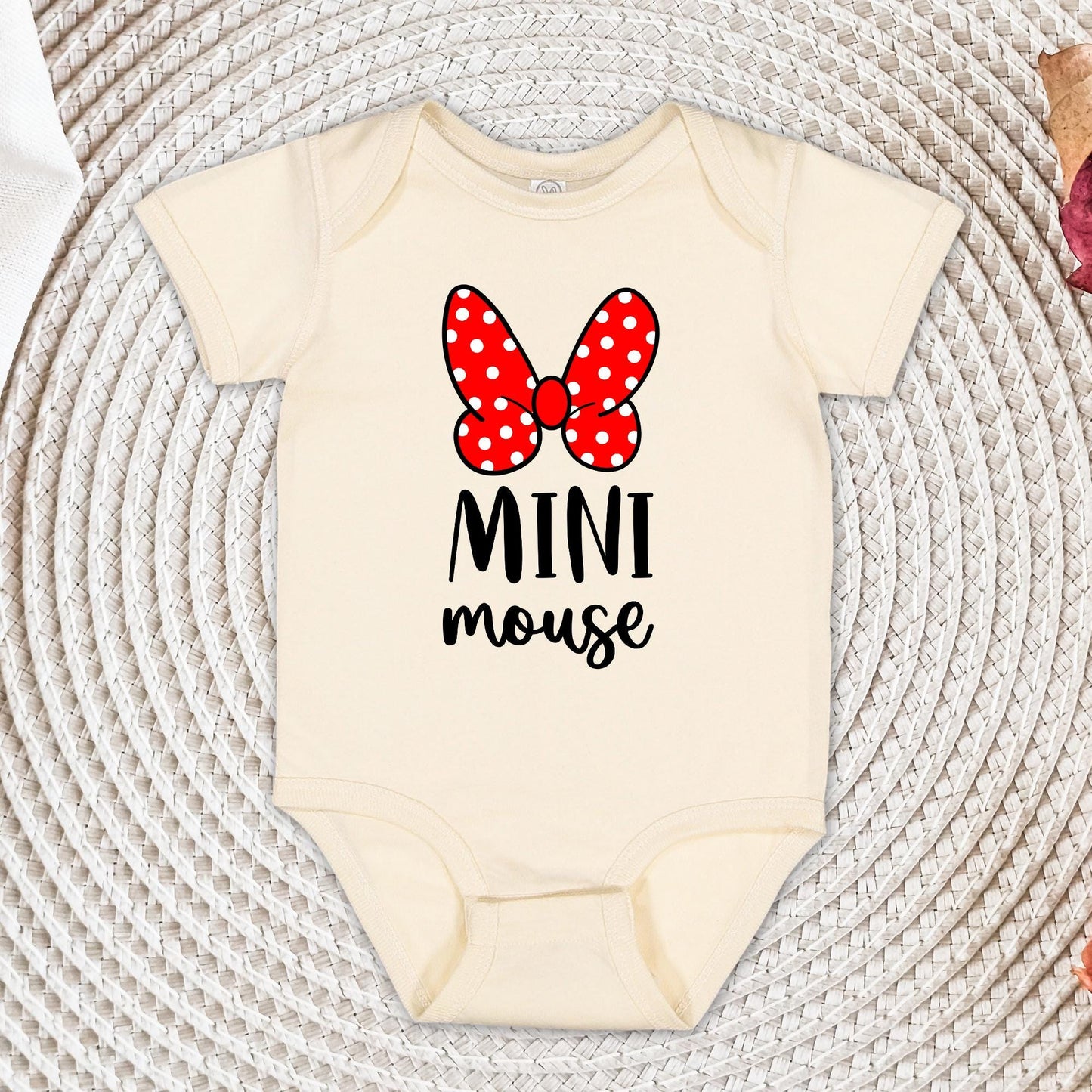 Mama and Mini Mouse Shirt, Disney Mommy and Me T-Shirt, Minnie Mom Matching Tee, Disneyland Mother's Day Tee, Minnie Bow Shirt